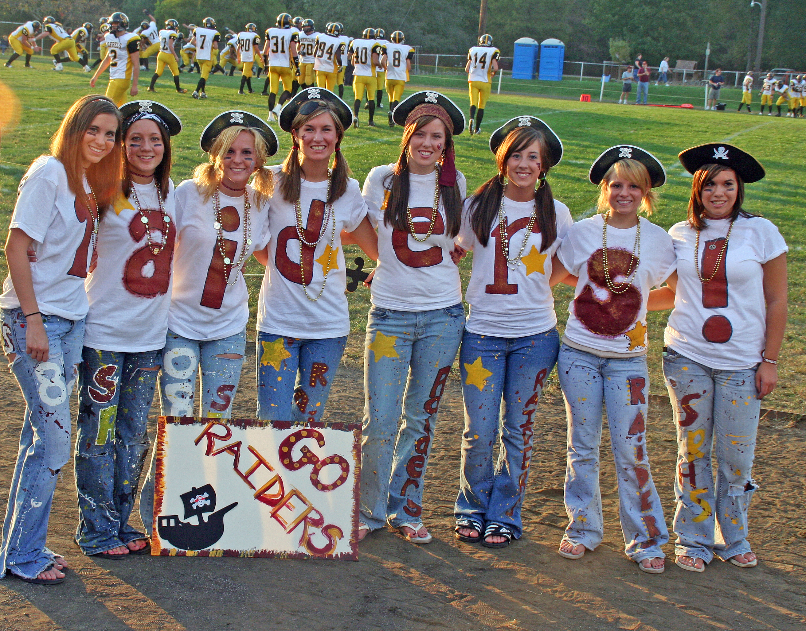 The Senior Girls show their love for their Raiders...