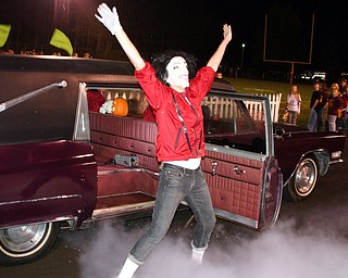 "Michael Jackson paid a visit to South Range High School to dance with
the mighty Raider band to his most famous hit, "Thriller!"