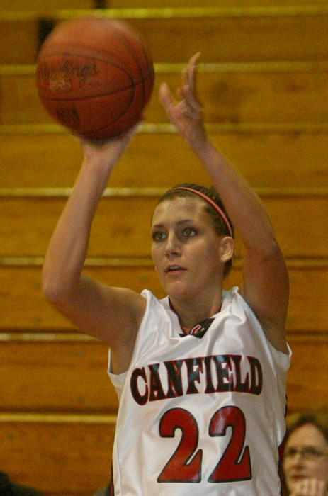 Canfield's Bryanne Halfhill scores 1,000th point.