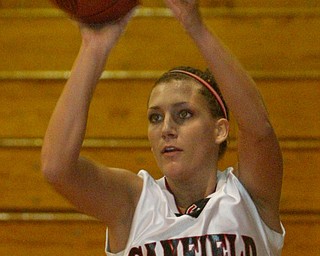Canfield's Bryanne Halfhill scores 1,000th point.