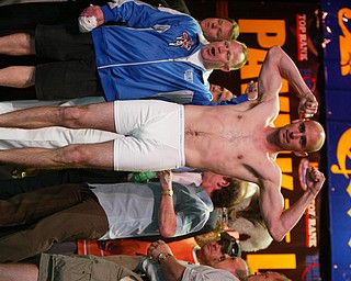 Kelly Pavlik Gary Lockett weigh in Atlantic City June 6, 2008.