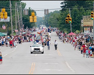 7.4.2008
Crowds line the street for the Fourth of July Parade along Raccoon Road in Austintown.