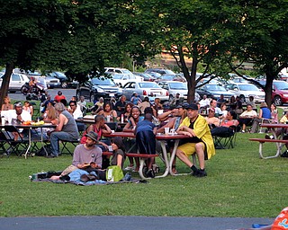 The crowd at the Downtown Jazz Fest
