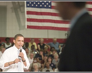 08.05.2008
Barack Obama at Austintown Fitch High School.