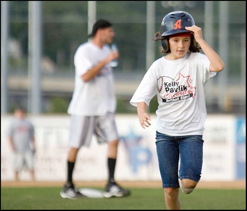 08.09.2008
Team Pavlik vs. Team Media charity softball game at Cene Field in Struthers to benefit the United Way.
