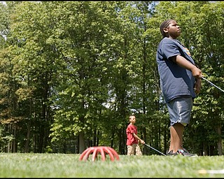 8.12.2008
Kids golfing to win a free set of clubs and a scholarship for free lessons from First Tee Foundation.