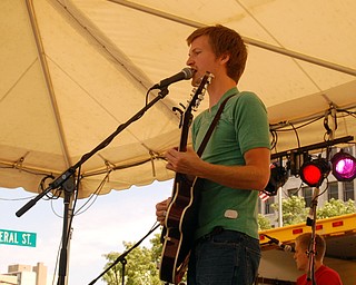 Dennis Thomas of Posture Coach at VexFest 5