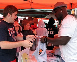 Pittsburgh Steelers' Nick Eason tailgating with Blitz at the Austintown Fitch vs. Canton McKinley Game.