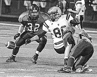 Hoover vs Fitch. Friday, October 4, 2008. Photo by Nick Mays.