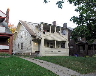 The Ohio Avenue duplex where Gina Tenney lived above Bennie Adams