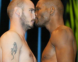 Pavlik Hopkins weigh in Atlantic City.