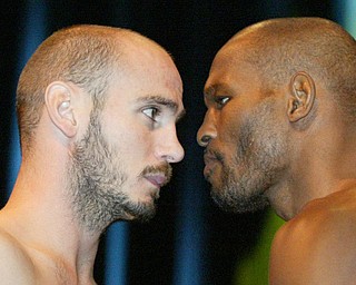Pavlik Hopkins weigh in Atlantic City.