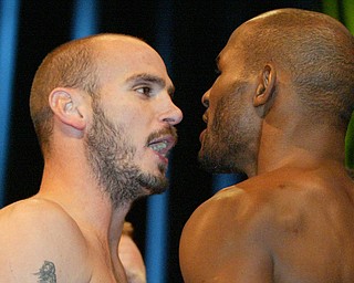 Pavlik Hopkins weigh in Atlantic City.