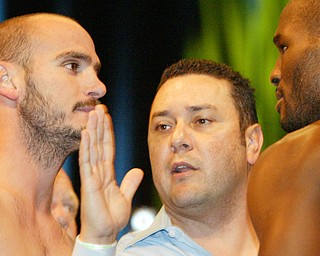 Kelly Pavlik Bernard Hopkins weigh in.