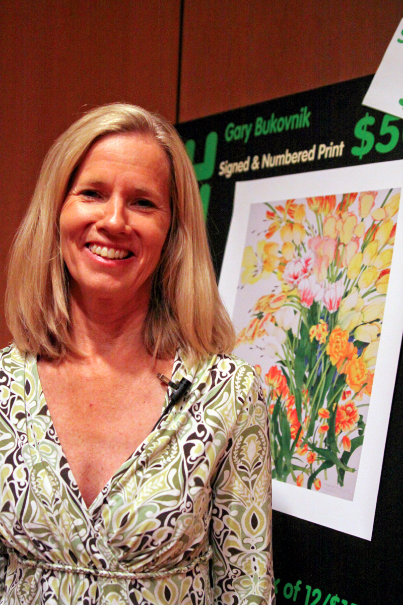GARDEN GURU: HGTV’s Erica Glasener, standing, spoke to garden enthusiasts Saturday in a presentation of “On the Road with a Gardener’s Diary” at Mill Creek MetroParks’ Fellows Riverside Gardens. Glasener, host of HGTV’s “A Gardener’s Diary,” is also an author. 