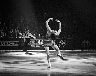 Hot Ice Cool Sensations, A Figure Skating Exhibition at the Chevy Centre, Saturday October 18, 2008. Daniel C. Britt.  