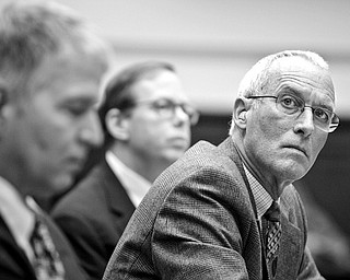 Former Standard and Poor's executive Frank Raiter, right, former Moody's executive Jerome Fons, left, and Egan-Jones Ratings Manager Director Sean Egan, center, testify on Capitol Hill in Washington, Wednesday, Oct. 22, 2008, before the House Oversight and Government Reform Committee.