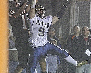 Akron Hoban vs Howland. Photo by Nick Mays. 