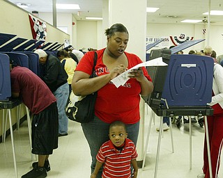 Early voters Mahoning County Board of Elections Nov. 3.