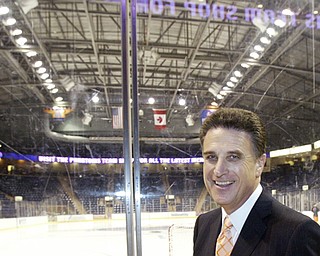 Phantoms owner Bruce Zoldan at Phantoms vs Bandits Chevrolet Centre Nov. 14, 2008.