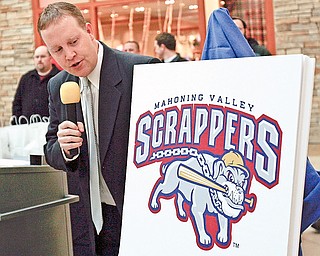 Dave Smith General Mgr of the Scrappers announcing the new logo at Eastwood Mall in Niles