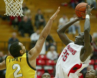 YSU vs Valparaiso Dec. 4, 2008