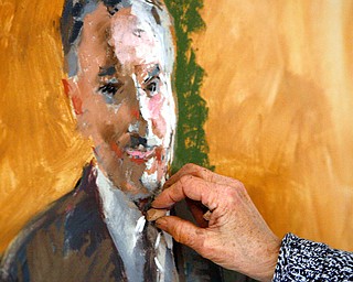 The Portrait Society of America has named Louis Zona, executive director of the Butler Institute of American Art in Youngstown, as the winner of its Leadership in the Arts award. Artist Judith Carducci will do a pastel portrait of Zona