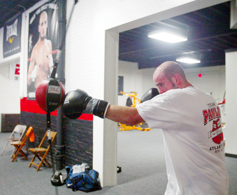 Kelly Pavlik working out at the Jack Loew's new South Side Boxing club - on Market St in Youngstown