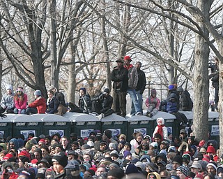 Large crowd on mall for inaugural speech