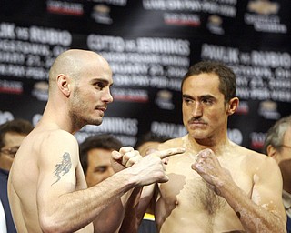 Pavlik Rubio weigh in