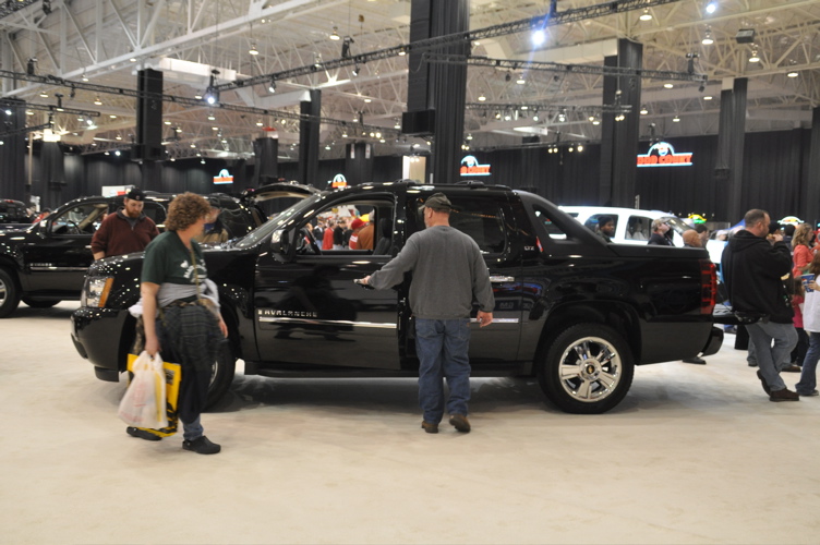 GMC Avalanche at the 2009 Cleveland Auto Show