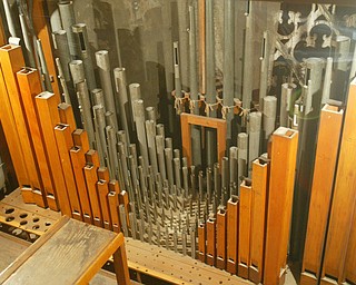 Restoration of Stambaugh Auditorium Skinner pipe organ.