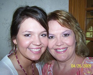 Racheal Pesta, 23, of Boardman and Jami While, 44, of Boardman.