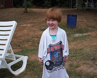 Abigail Shay just loves to wear a over-size shirt.