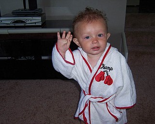 It’s Saturday and Aunt Pamela is taking little ANTHONY PASTELLA to the gym to spar with Kelly Pavlik.
