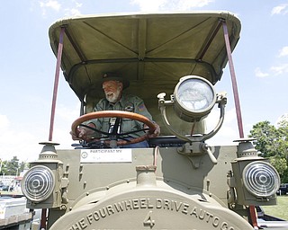 .
A 1919 four wheel drive ammo truck - the only one in existence took 9 years to rebuild and is owned and rebuilt by Don Chew of Brighton Colorado the MVPA 2009 Transcontinental Motor Convoy arrives in East Palestine Monday afternoon - robertkyosay