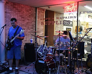 Supplemental Income plays outside Price 2 Sell Music during Salem's Downtown After Party. 