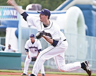 Scrappers' Marty Popham (45) pitches to Auburn Doubledays, Wednesday July 8, 2009.