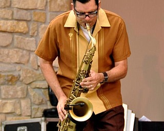 Karl Hunter of Big Bad Voodoo Daddy