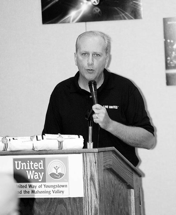 Bob Hannon, head of the United Way of Youngstown and the Mahoning Valley, discusses the plan to raise $2.5 million for various agencies. The UW’s kickoff Pacesetter Campaign breakfast was Thursday in Boardman.