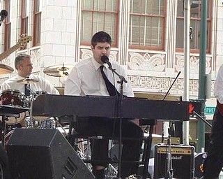 Leonard Cohen Ensemble I performing at the Pig Iron Fest.