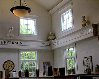 All along the wall on the main floor are busts of thinkers, philosophers and  presidents
          