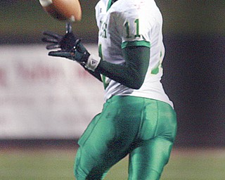 Jamel Turner catches a pass during a game against Cardinal Mooney in October 2007.