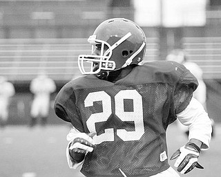 YOUNGSTOWN OH  YSU wide reciever Dominique BArnes during 4-15-09 practice at YSU. wdlewis