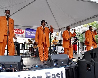 The Edsels at Lucky Penny's Family Reunion. Sponsored by 101.9 JAMZ. Sunday, Sept. 6, 2009.