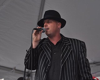 Geo C and Tha Storm at Lucky Penny's Family Reunion. Sponsored by 101.9 JAMZ. Sunday, Sept. 6, 2009.