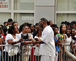 Levert II at Lucky Penny's Family Reunion. Sponsored by 101.9 JAMZ. Sunday, Sept. 6, 2009.