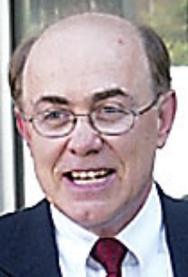 7 th District Court of Appeals judges cut ribbon at dediction of new courthouse  Friday. l-r Mary DeGenaro, Cheryl Waite, Gene Donofrio and Joseph Vukovich. WILLIAM D LEWIS 