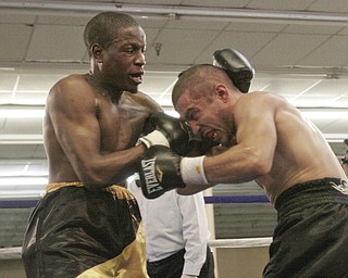 Jake Guiriceo defeats James hope Oct. 17, 2009 at the Eastwood expo Center in Niles, OH.