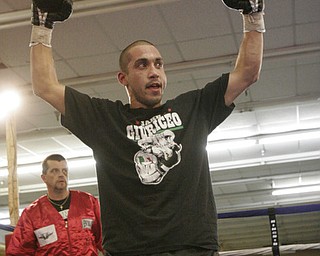 Jake Guiriceo defeats James hope Oct. 17, 2009 at the Eastwood expo Center in Niles, OH.